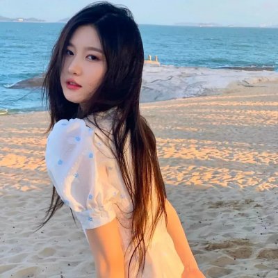 绯红色的窗帘